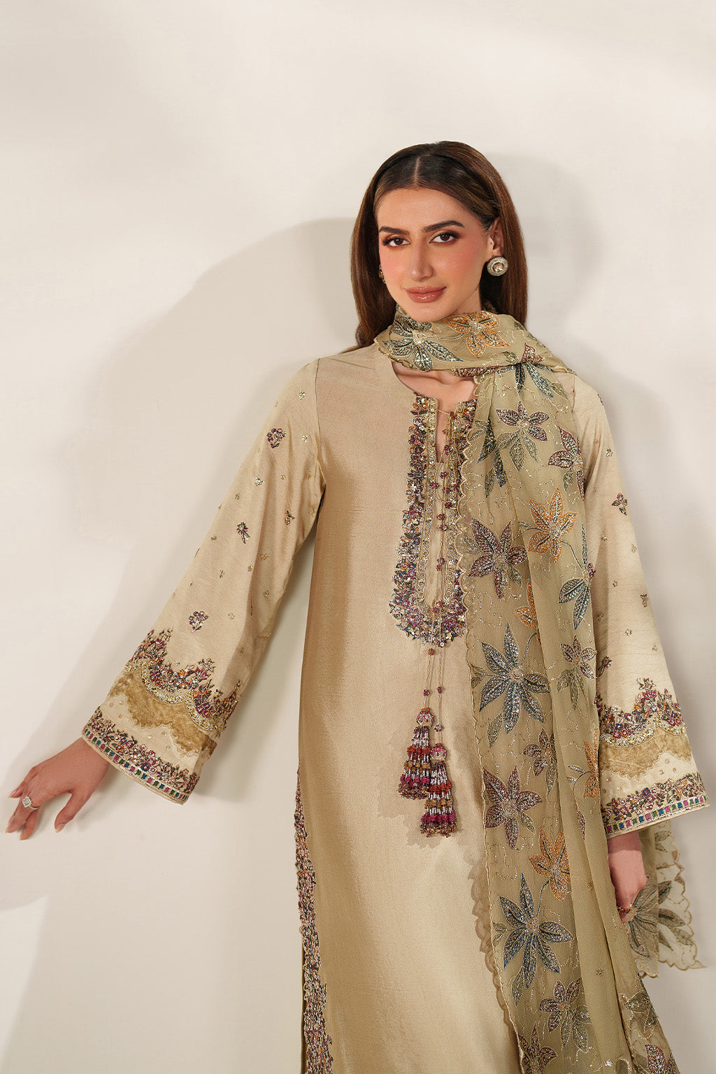 UE-617  Sheesha Silk