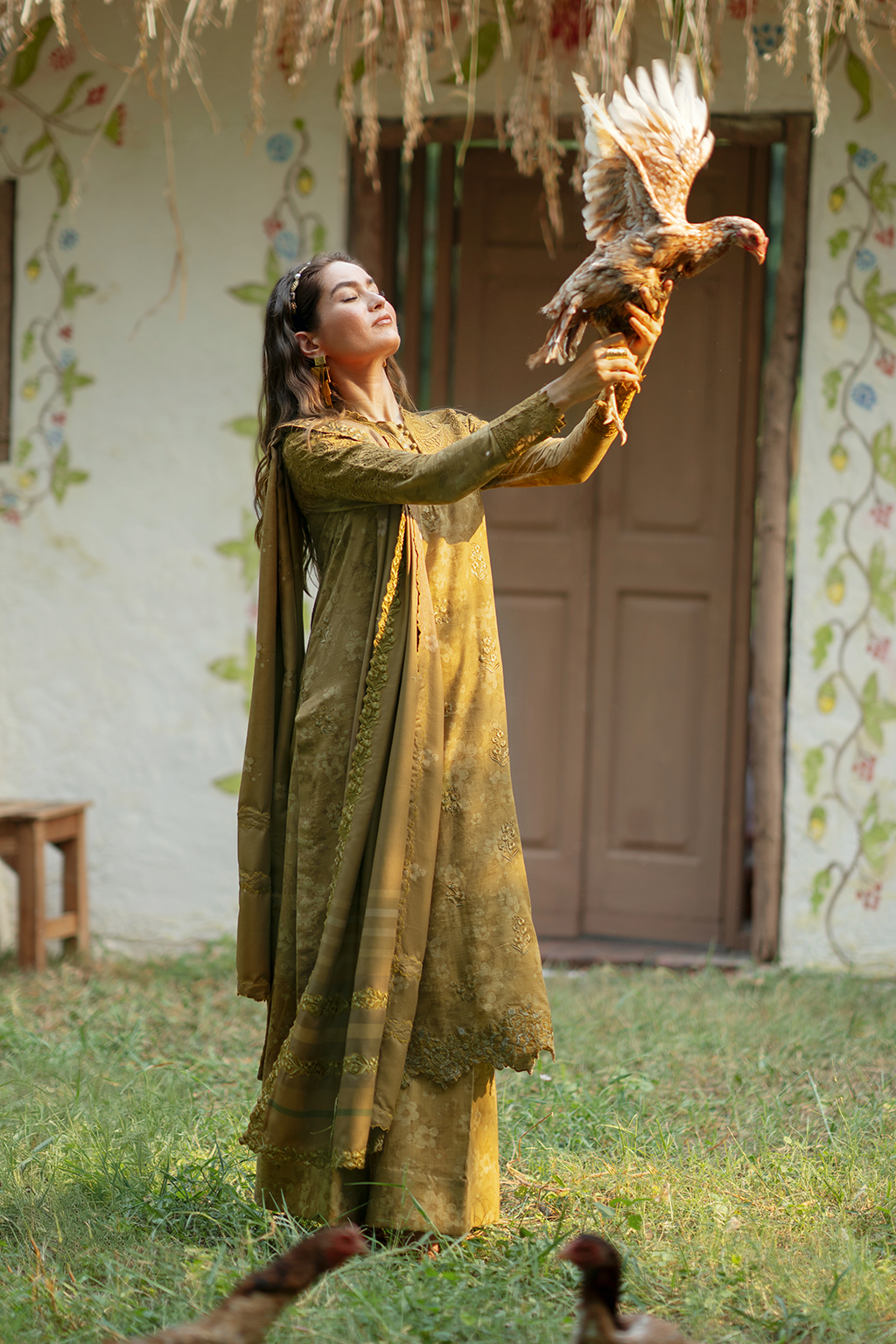 IPK-02 Embroidered Slub Khaddar - Iznik
