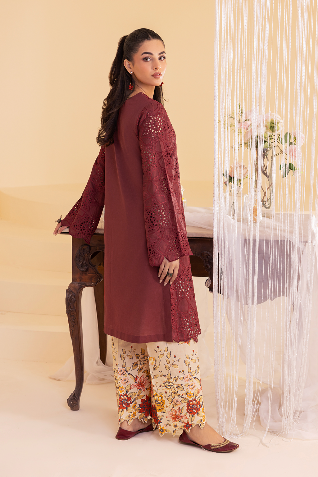 IP-234 Embroidered Lawn - Iznik