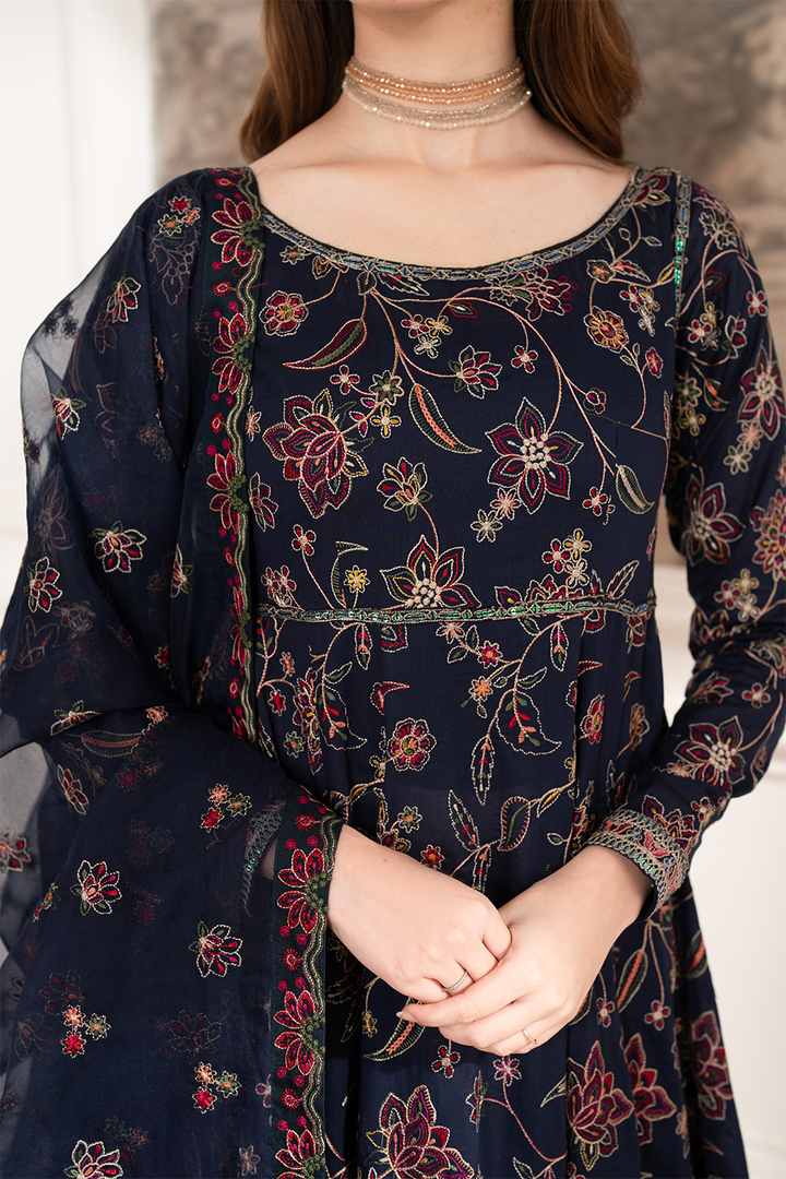 UE-205 Embroidered Lawn