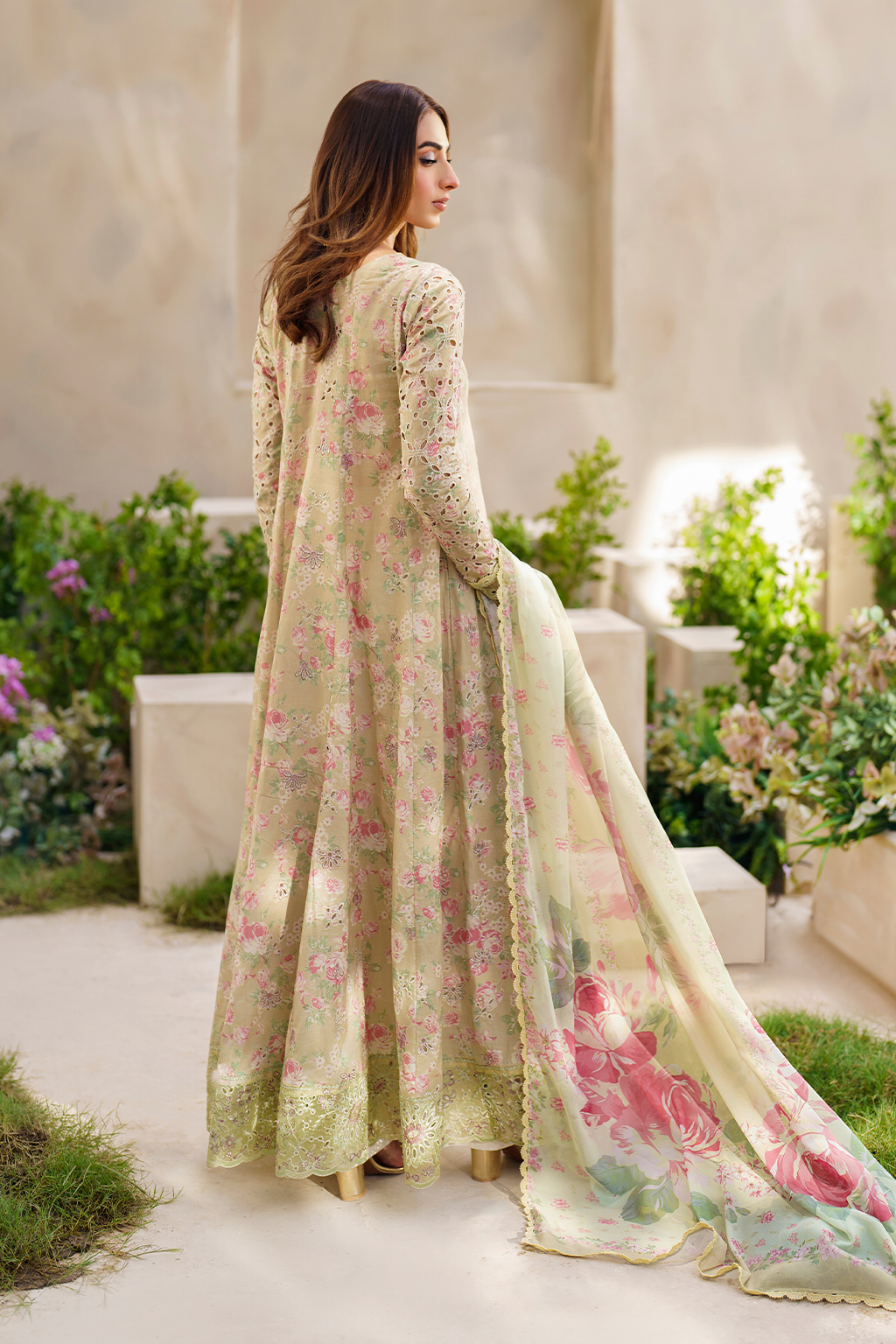 SFL-05 Embroidered Lawn - Iznik