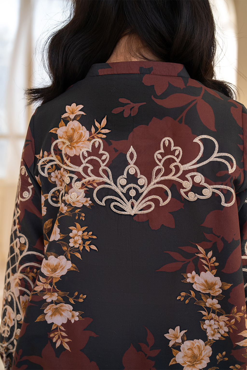 IP-304  Printed Lawn - Iznik