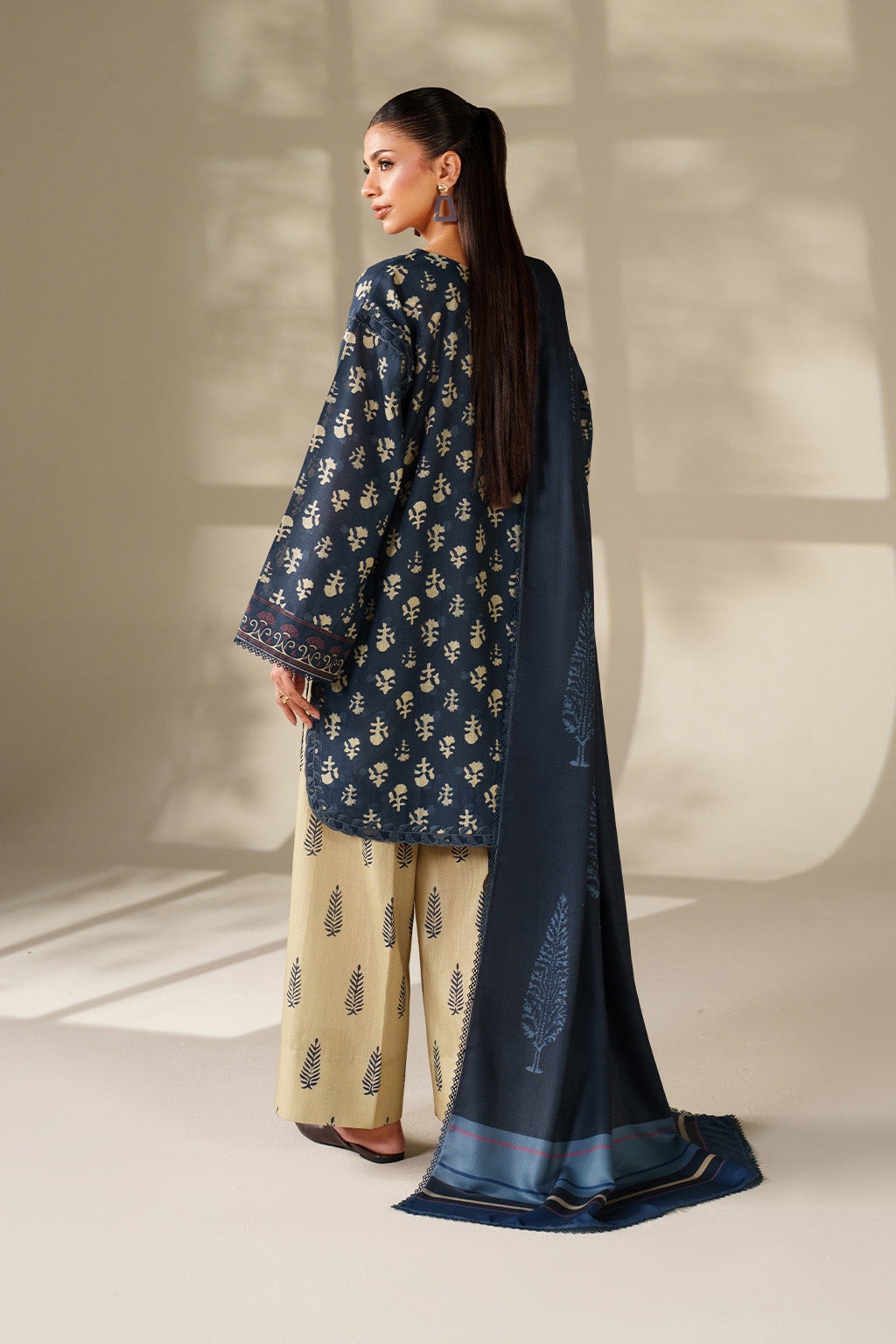 UE-560 Printed Khaddar