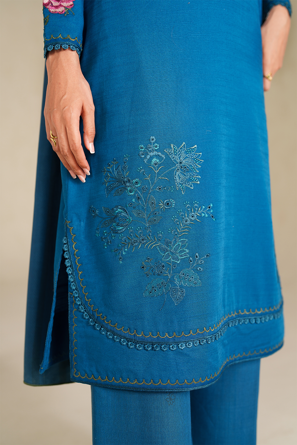 UE-577 Embroidered Khaddar