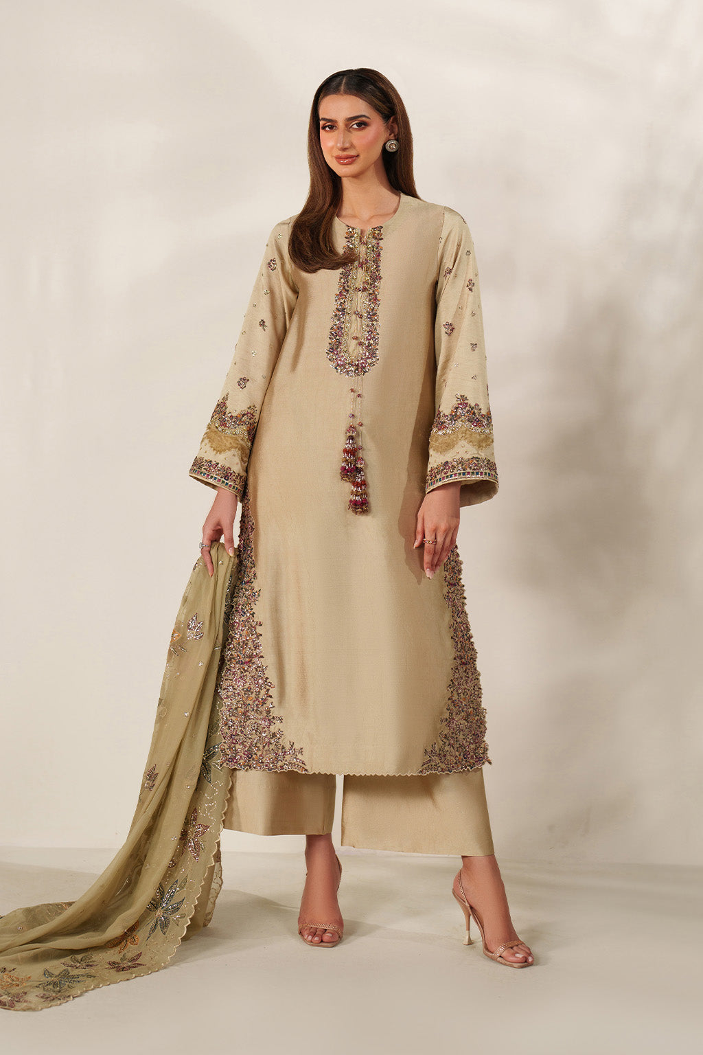 UE-617  Sheesha Silk