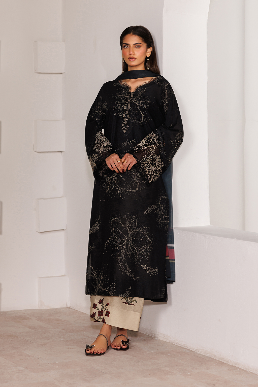UE-643 Printed Lawn