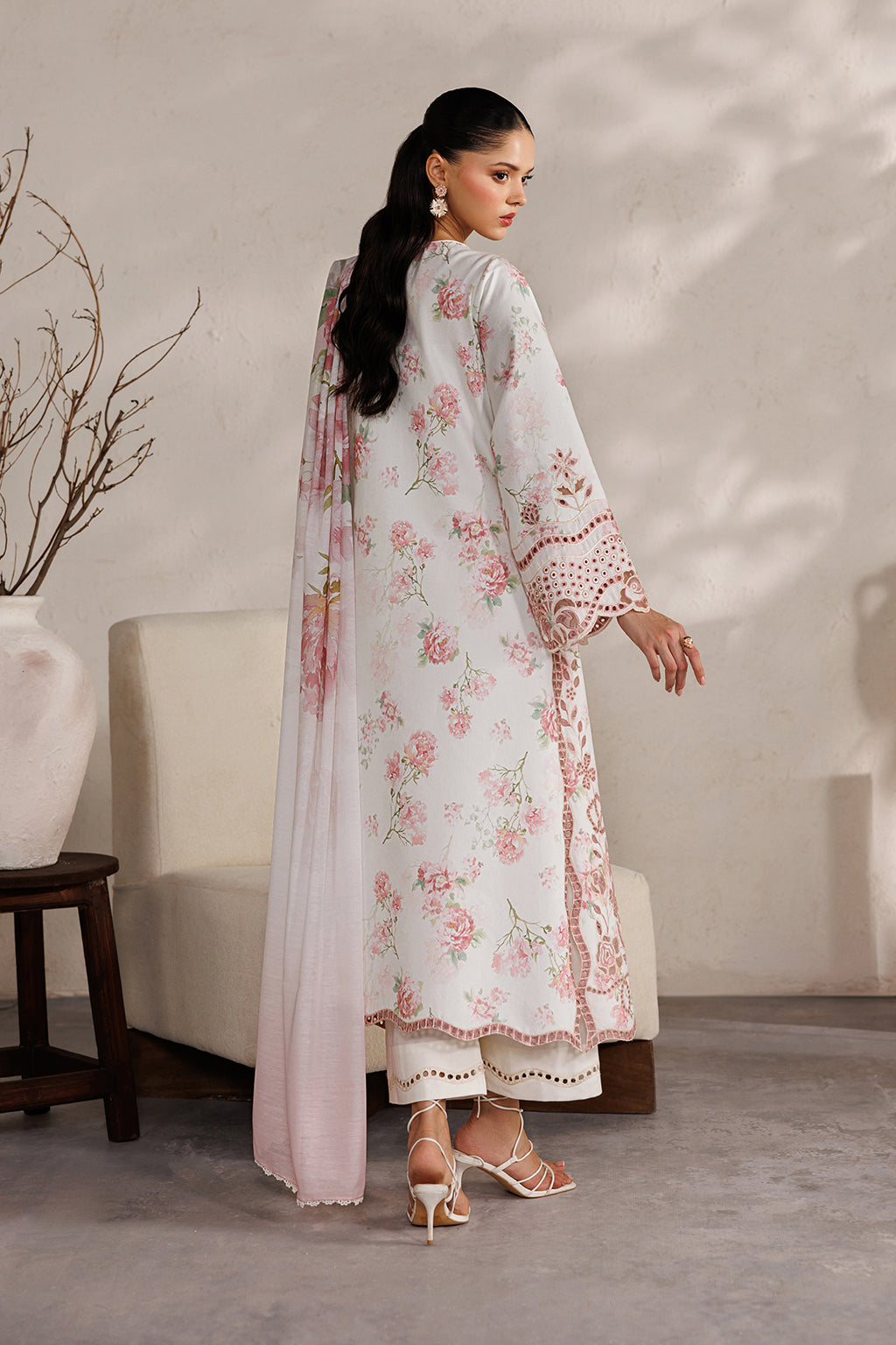 IBE-04 Embroidered Lawn