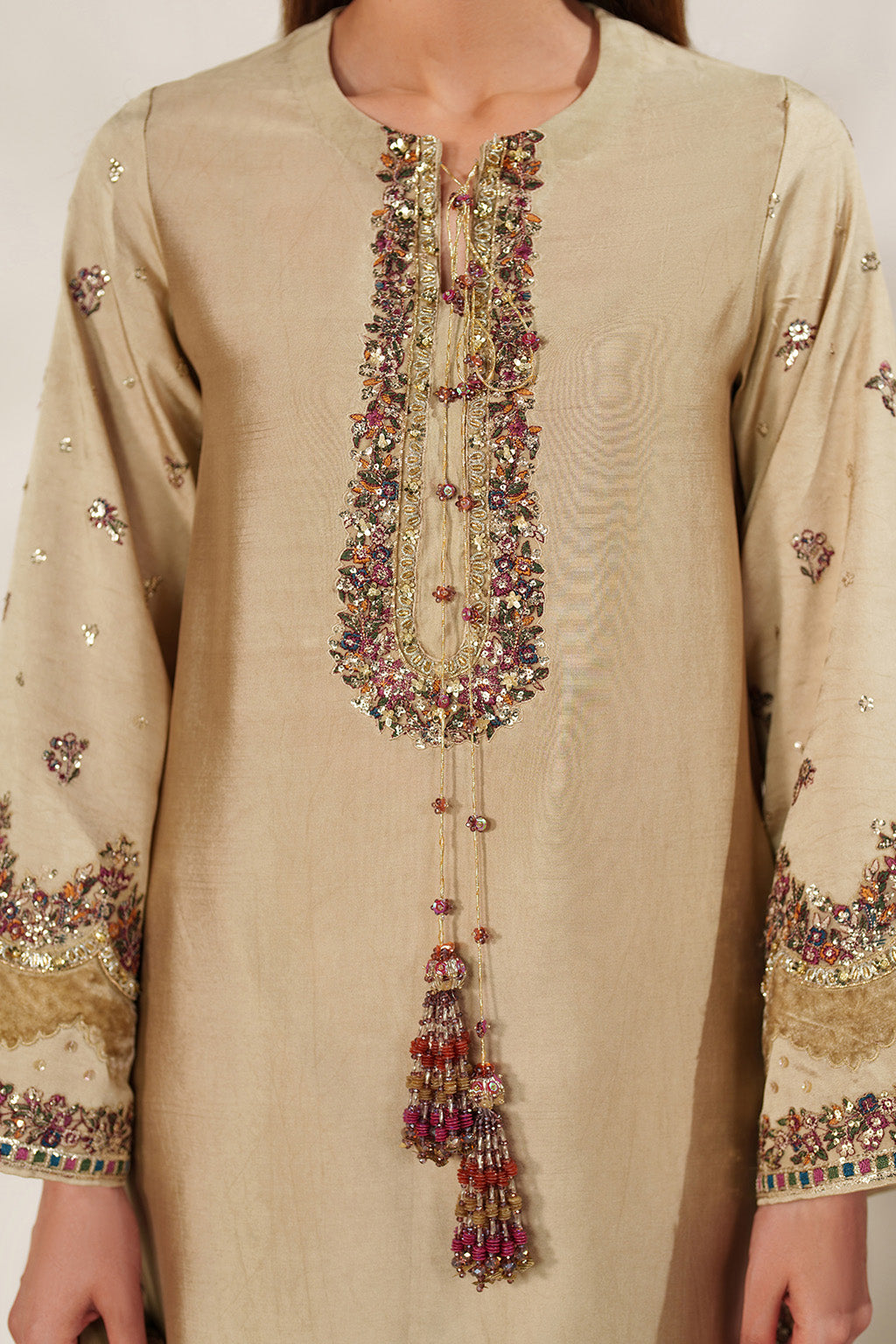 UE-617  Sheesha Silk