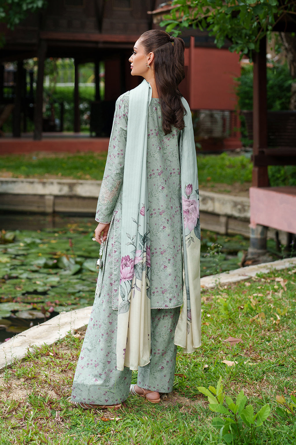 UE-510 Printed Lawn