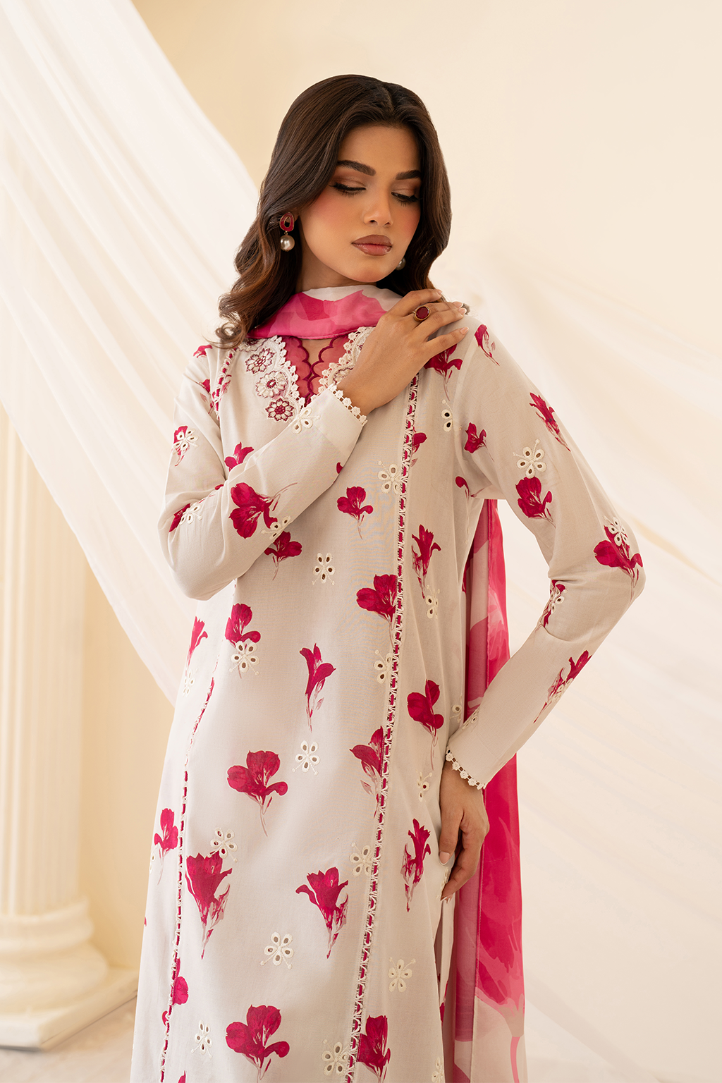UE-443 Borer Embroidered Printed Lawn - Iznik