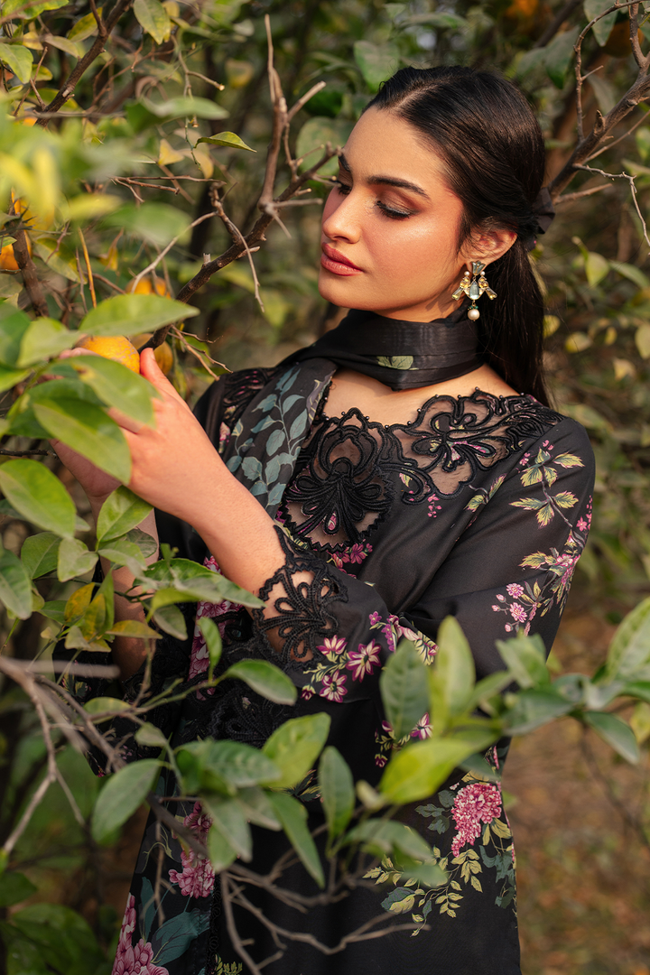 UE-394 Printed Lawn - Iznik