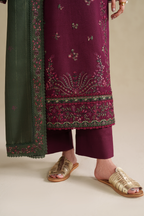 UE-579 Embroidered Khaddar - Iznik