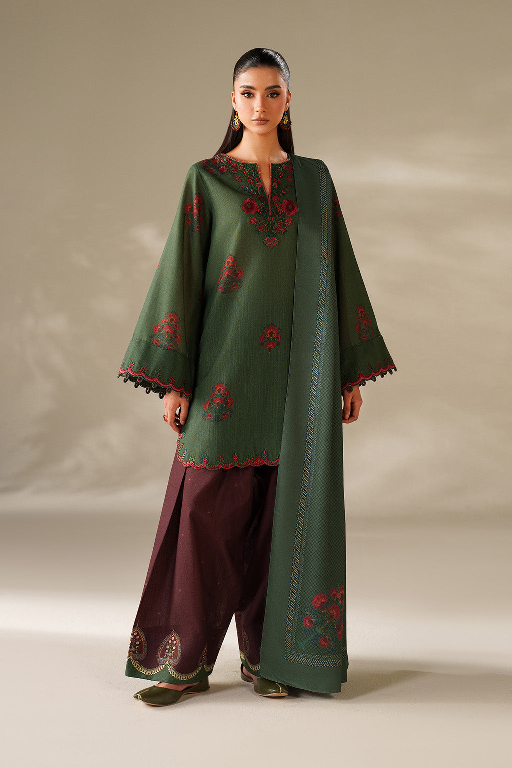 UE-561 Printed Khaddar - Iznik
