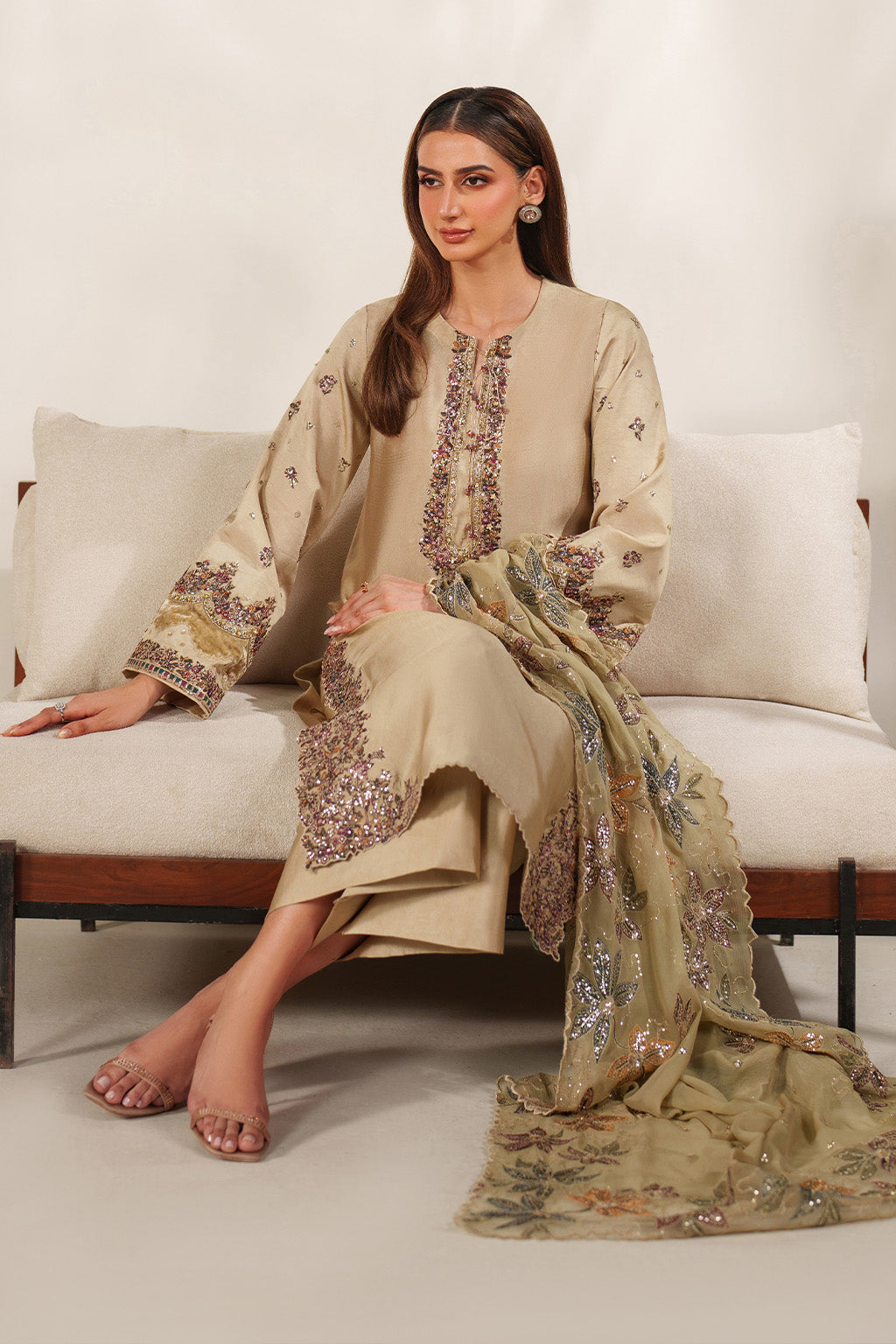 UE-617  Sheesha Silk