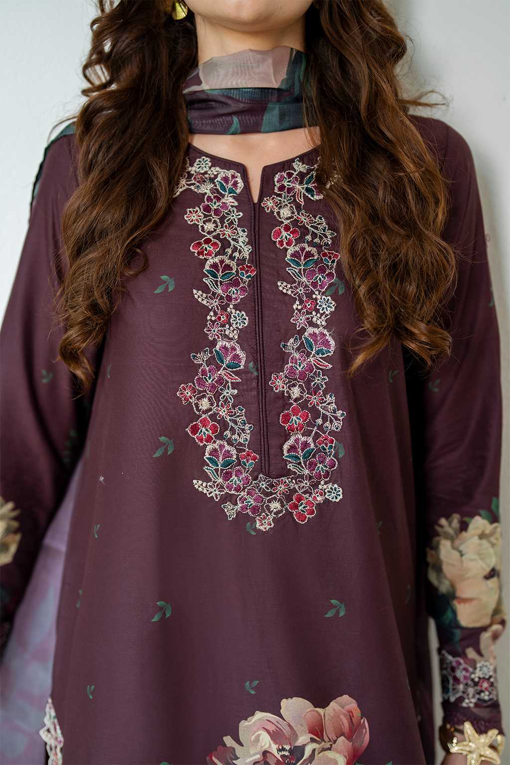UE-494 Printed Lawn - Iznik