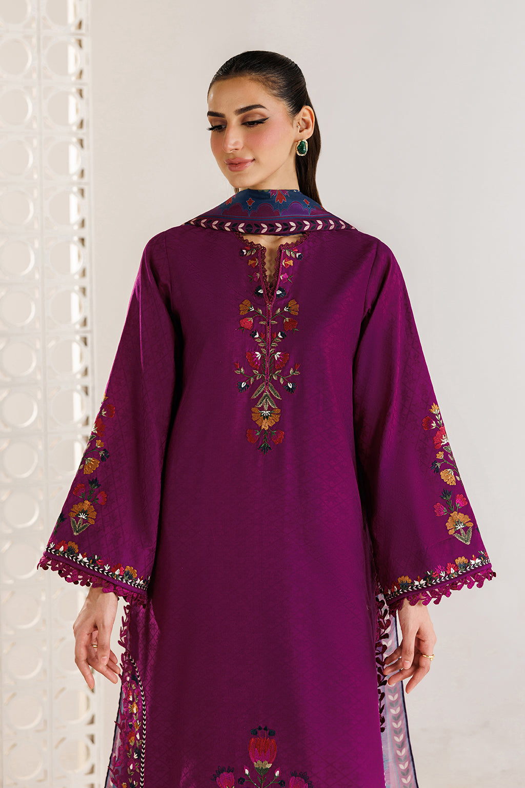 UE-680 Embroidered Lawn