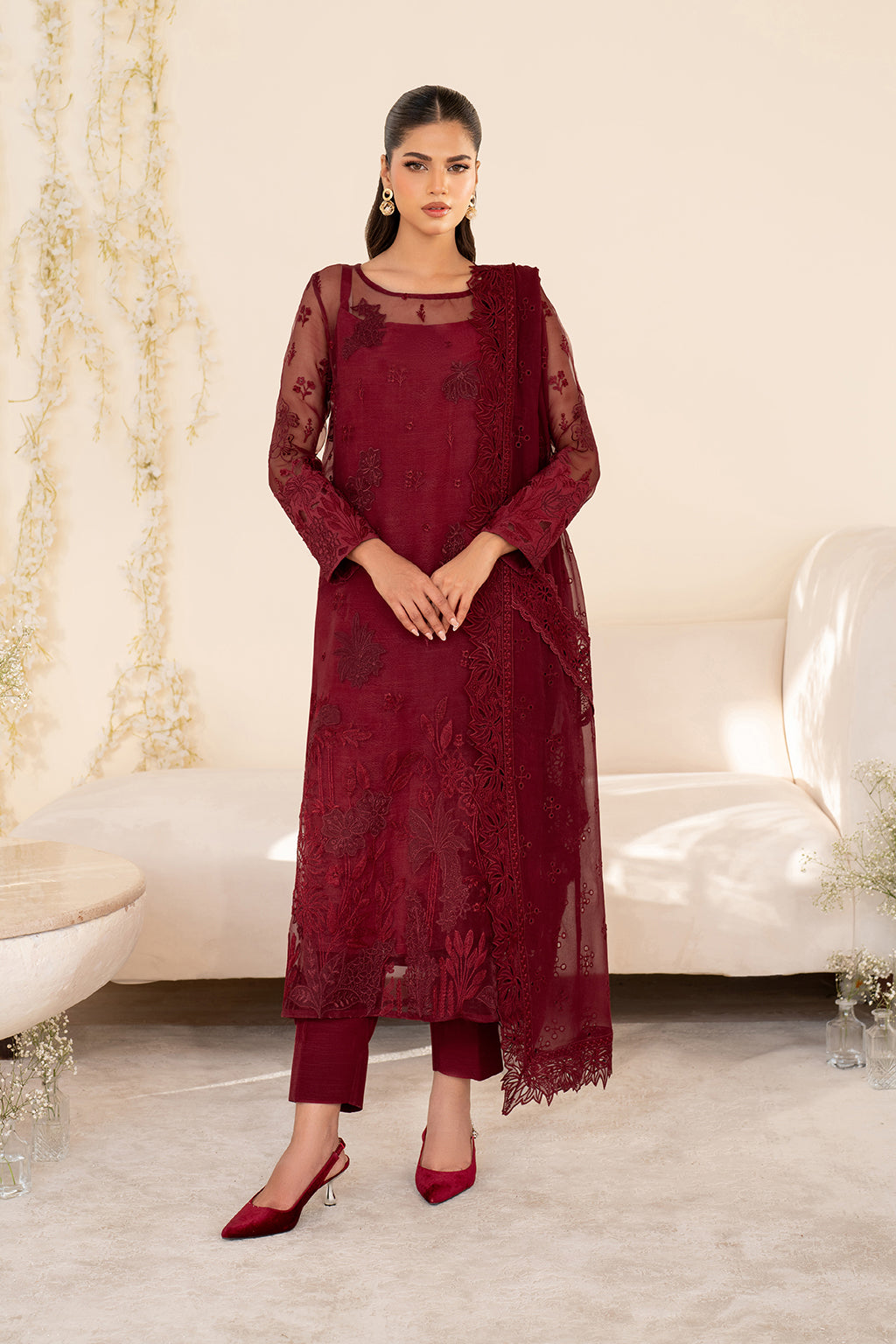 UE-438 Embroidered Pure Organza - Iznik