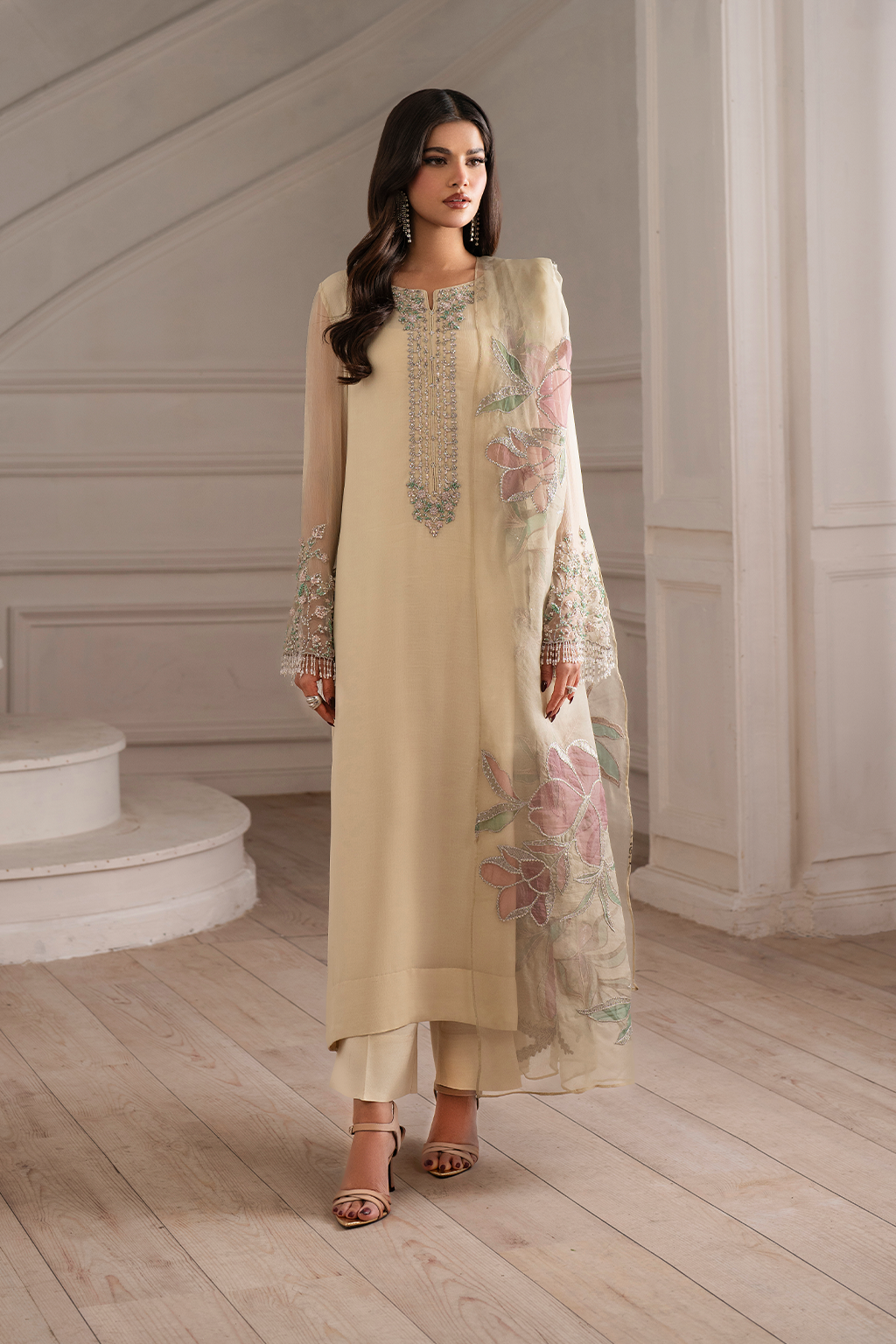 UE-413  Embroidered Chiffon Main image