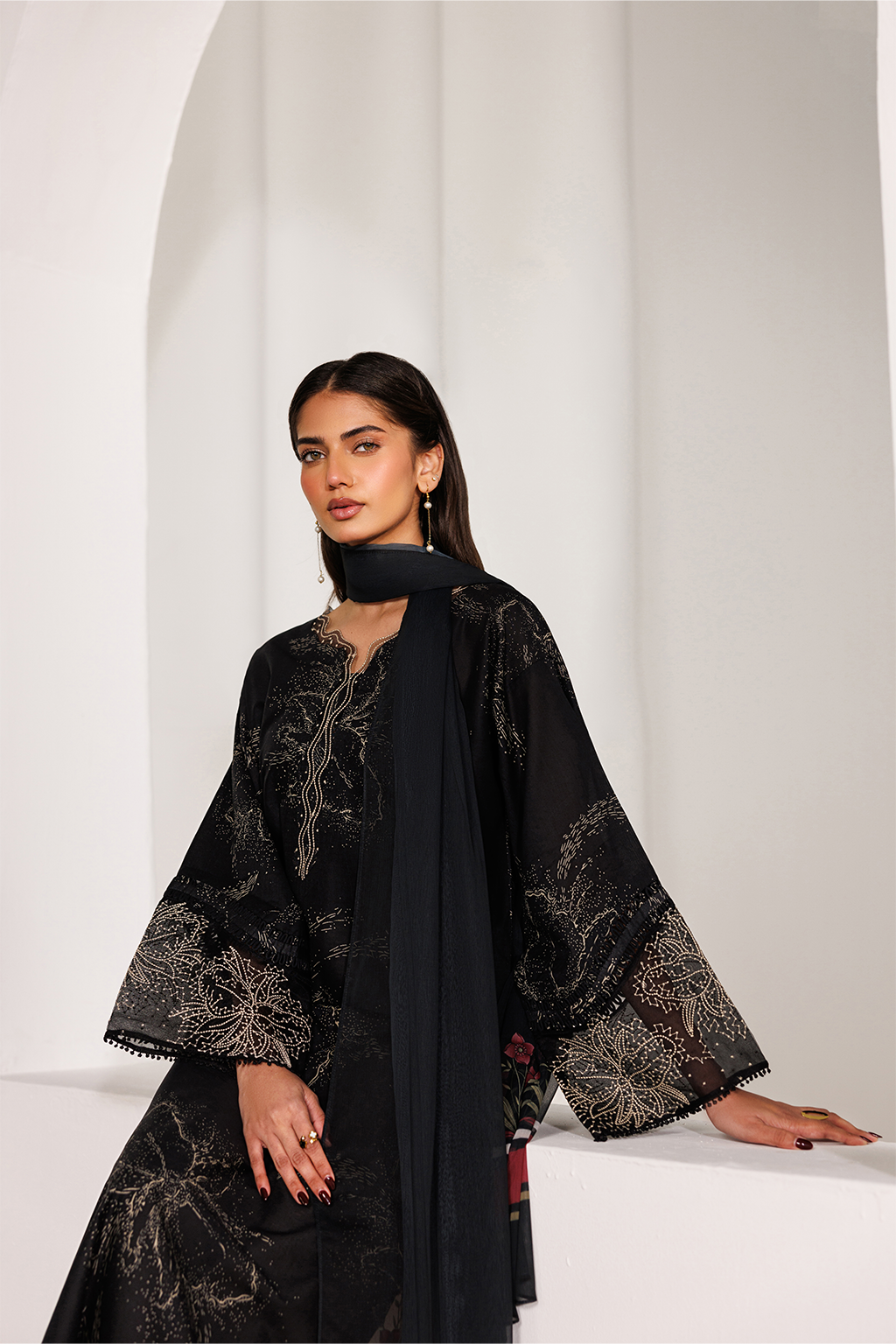 UE-643 Printed Lawn