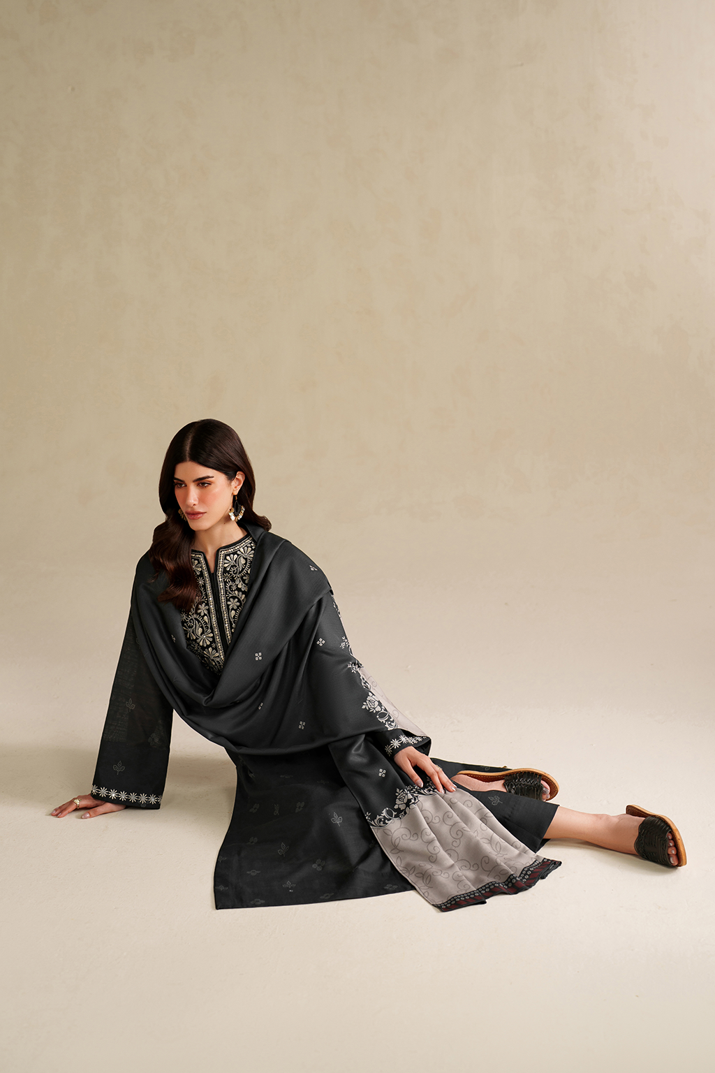 UE-591 Printed Khaddar