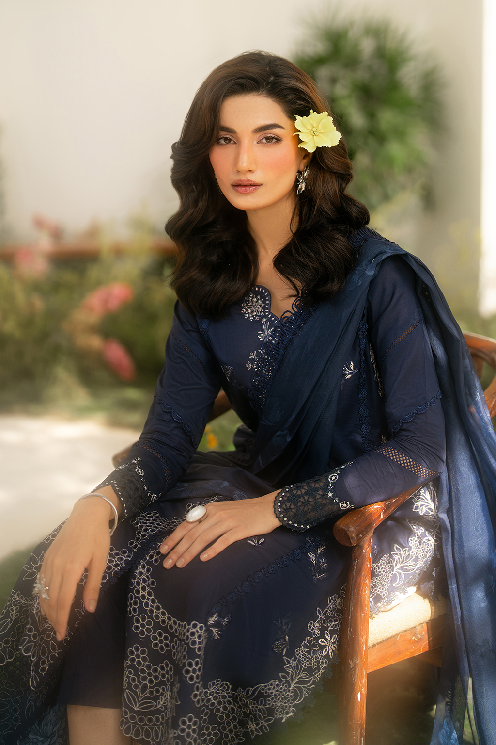 Embroidered Lawn dress - Iznik