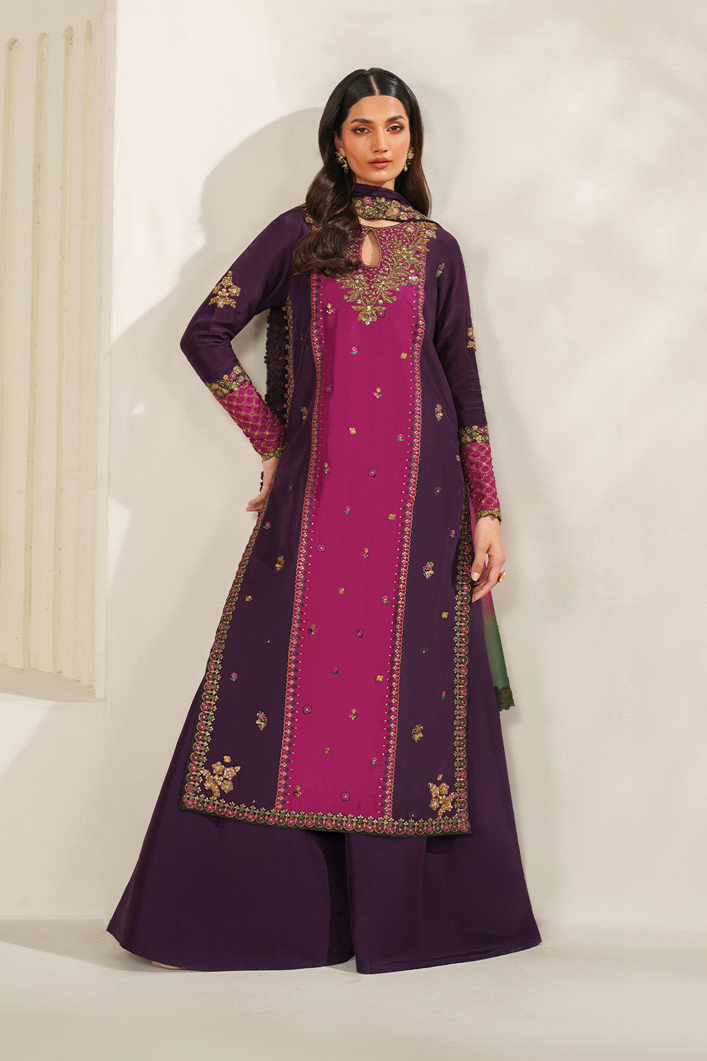 UE-611  Embroidered  Ramen Silk