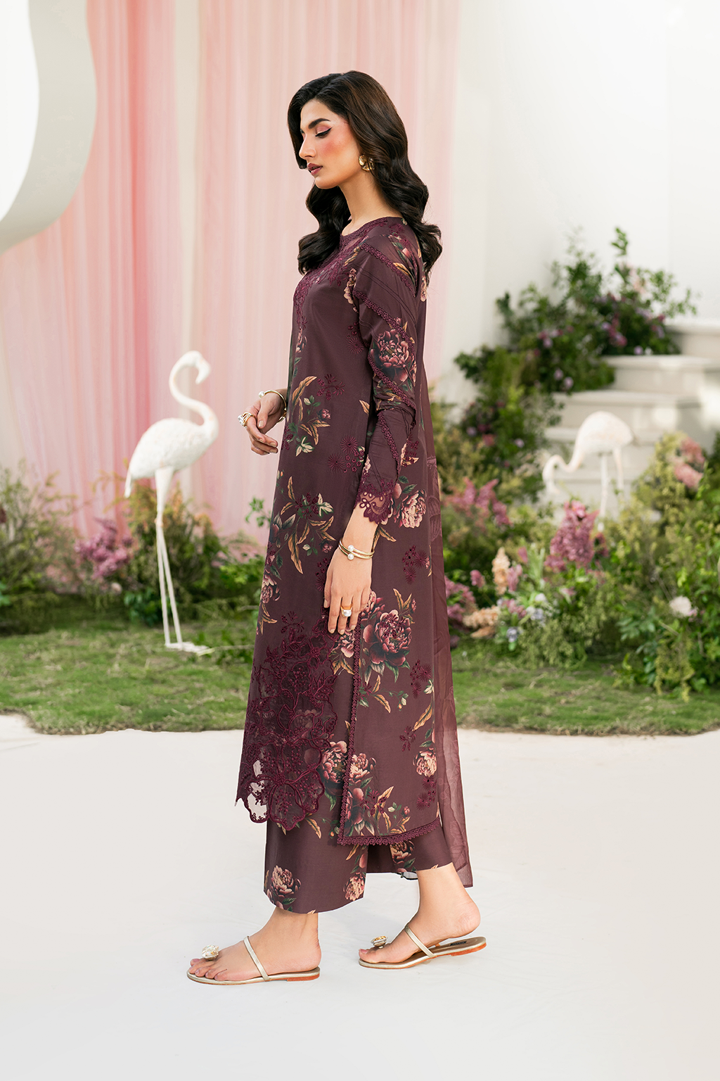 IFE-10 Embroidered Lawn