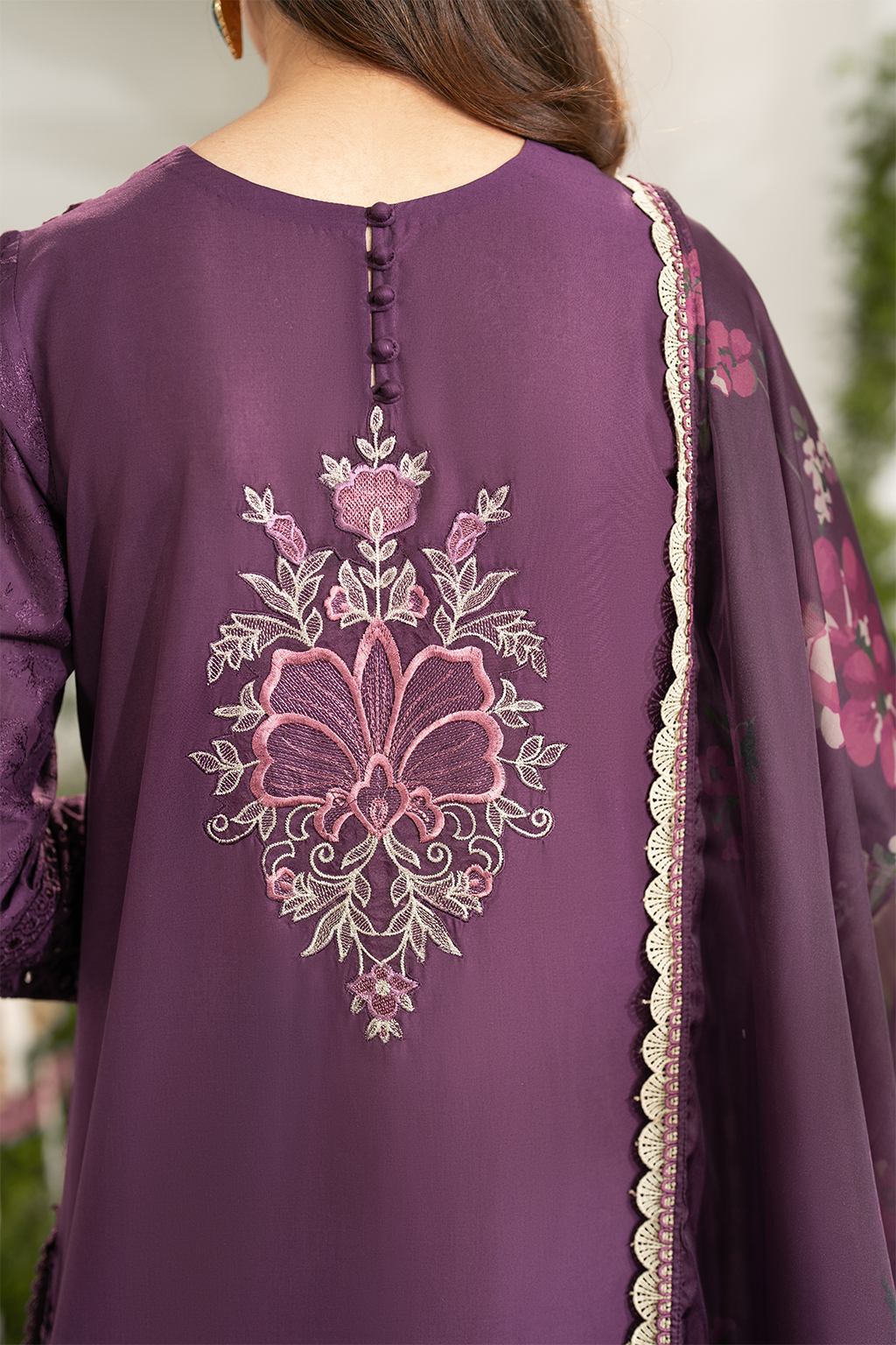 Embroidered Lawn dress - Iznik