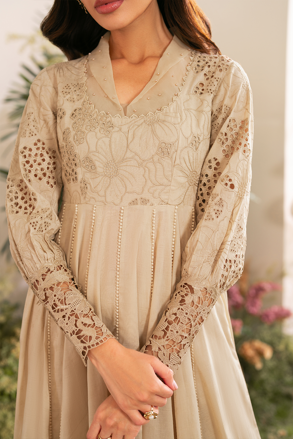 Embroidered Lawn dress - Iznik