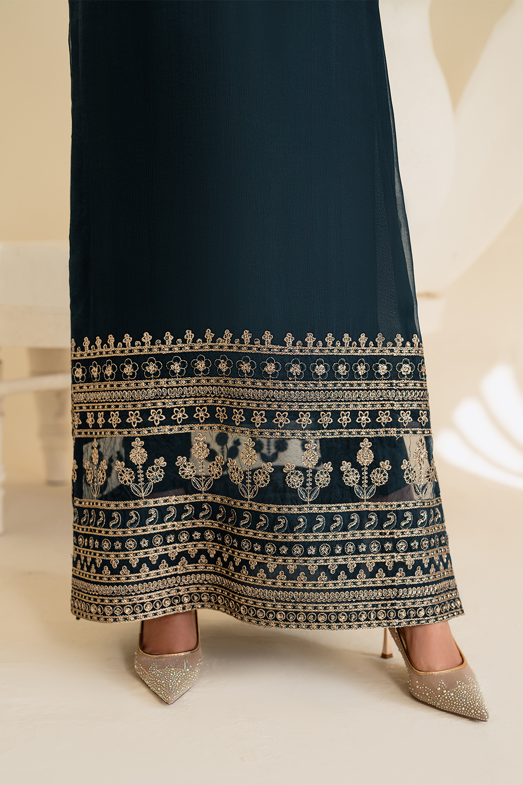 IP-276  Embroidered Chiffon - Iznik