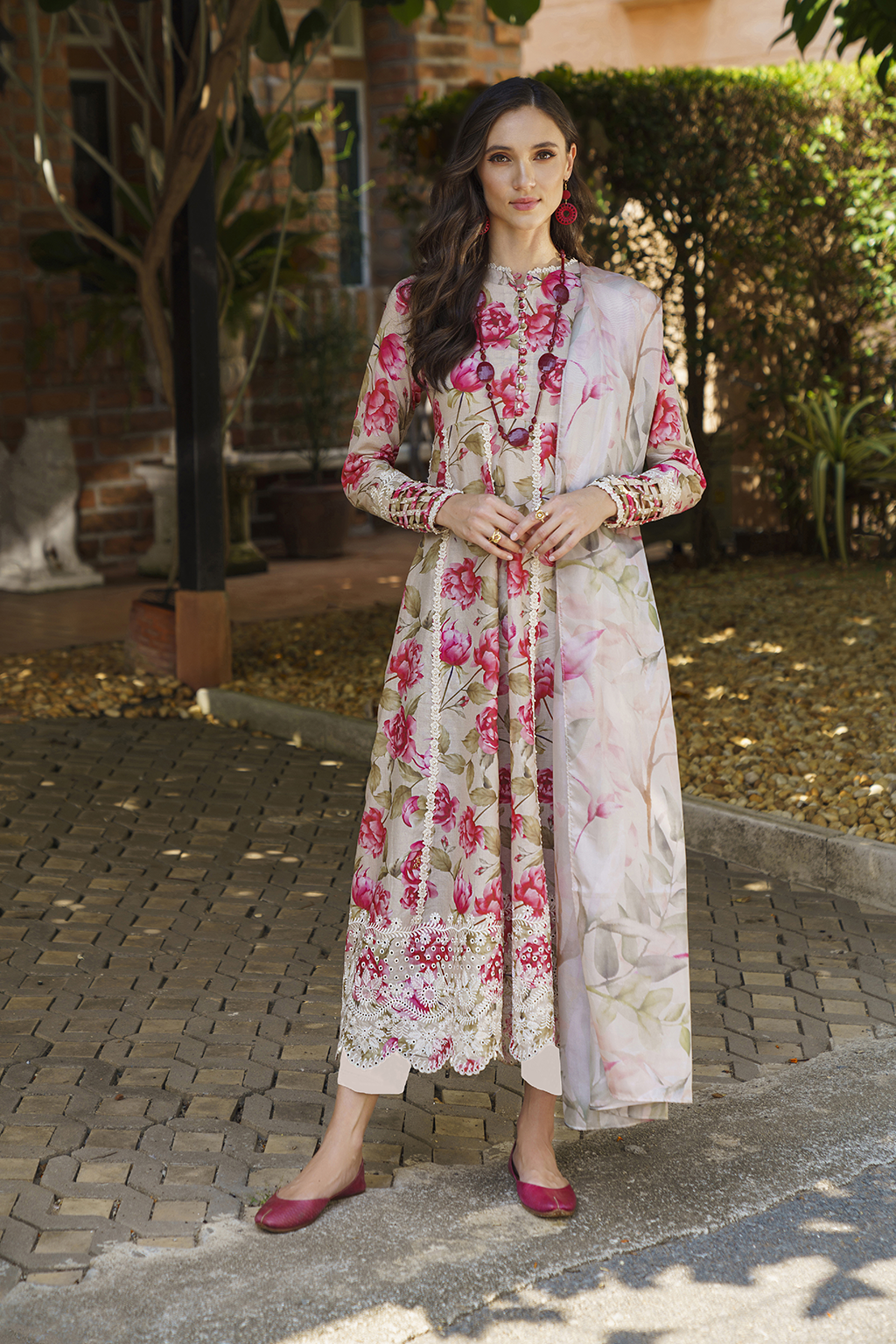 UE-210 Printed Lawn - Iznik