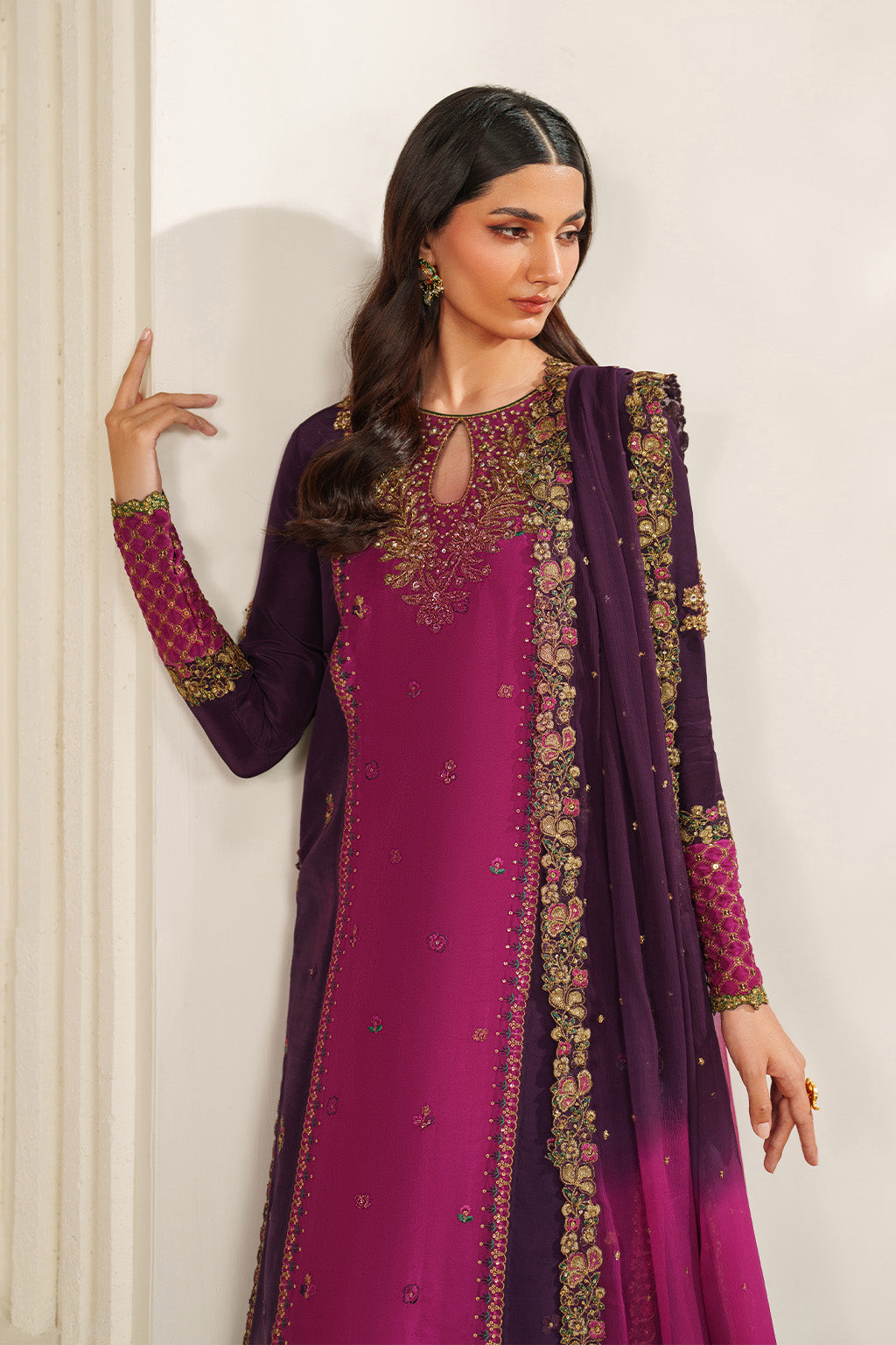 UE-611  Embroidered  Ramen Silk