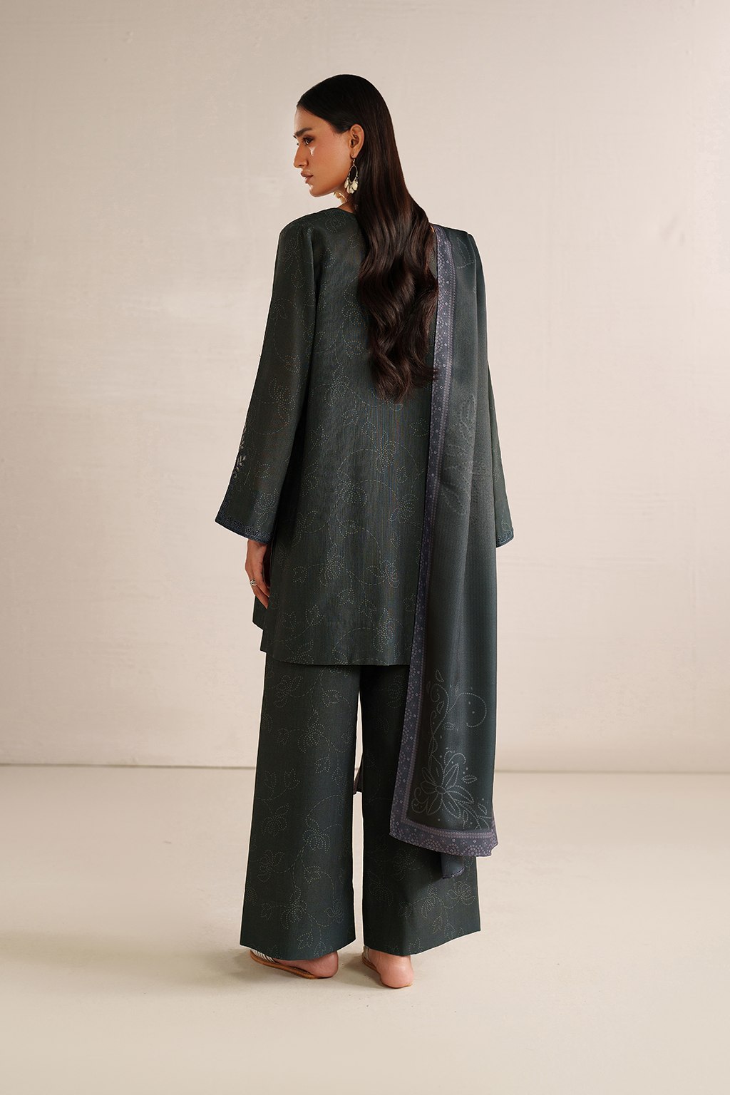 UE-572 Printed Khaddar