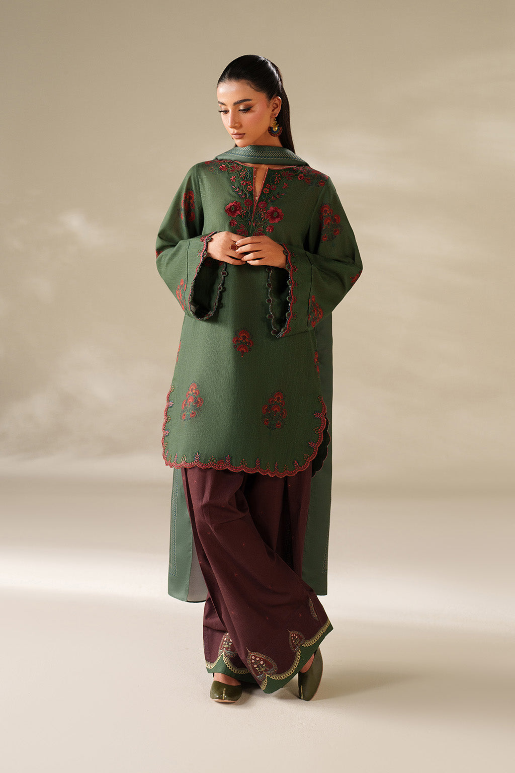 UE-561 Printed Khaddar Secondary image
