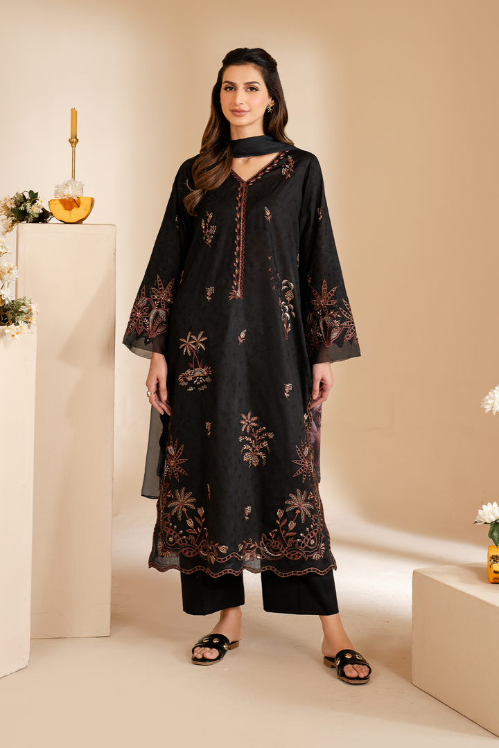 UE-462 Embroidered Lawn