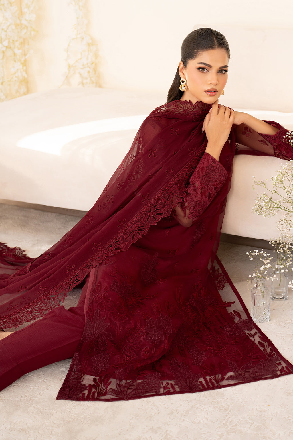 UE-438 Embroidered Pure Organza - Iznik