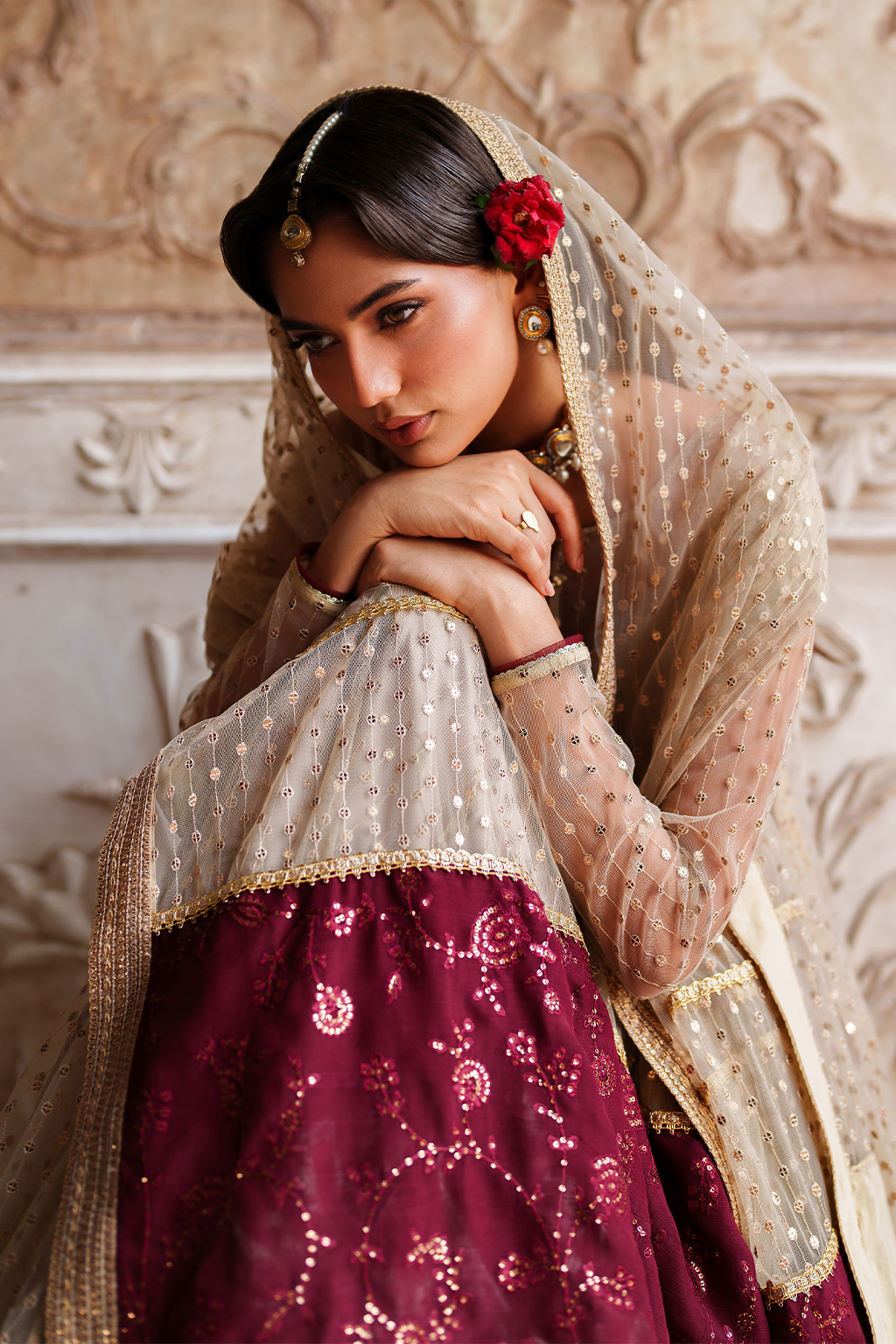 UE-548  Embroidered Net - Iznik