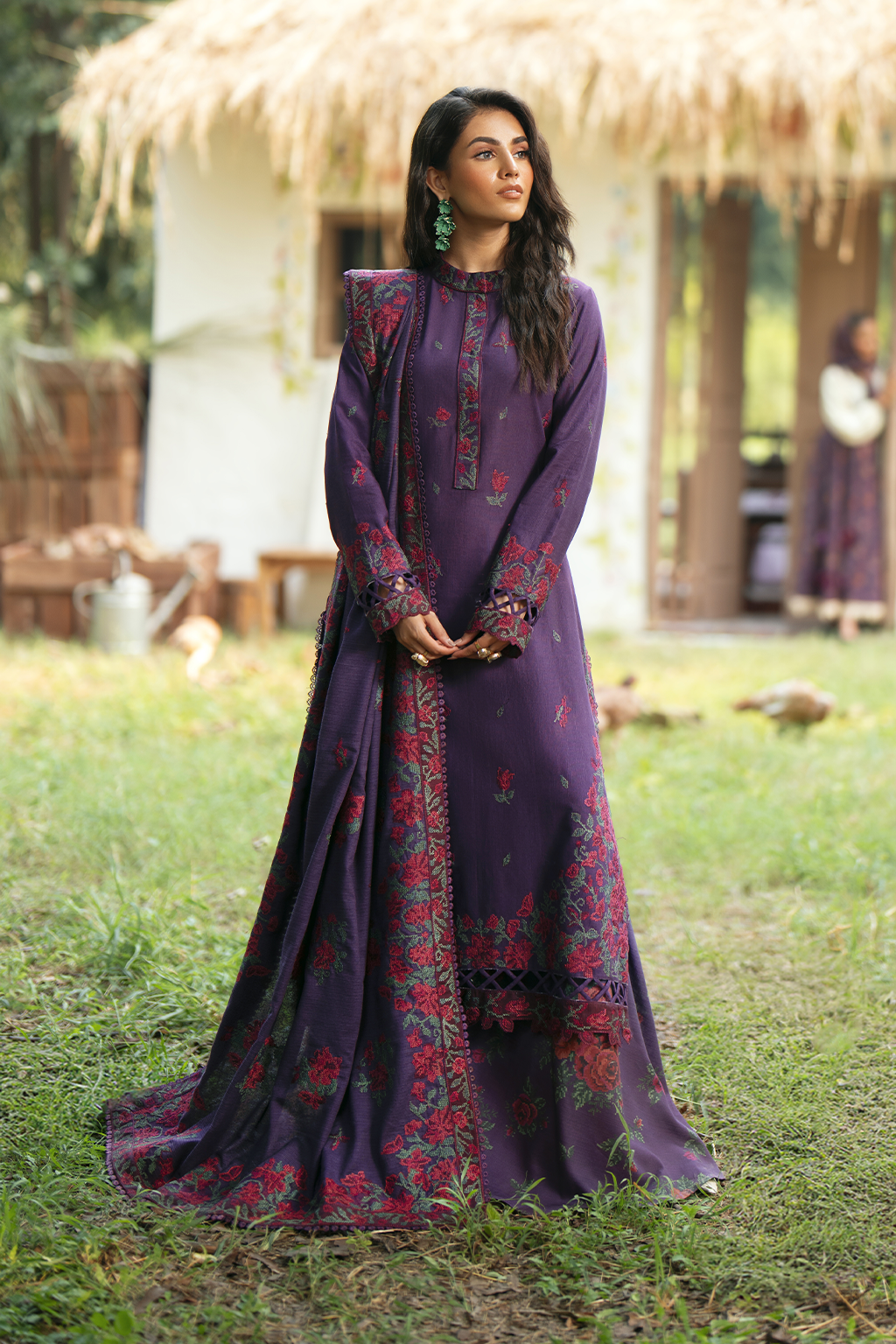 IPK-09 Embroidered Khaddar - Iznik