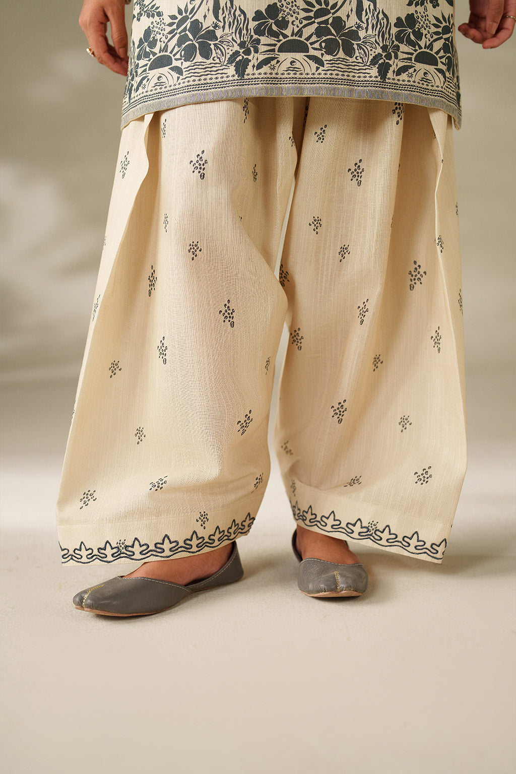 IP-333 Printed Khaddar