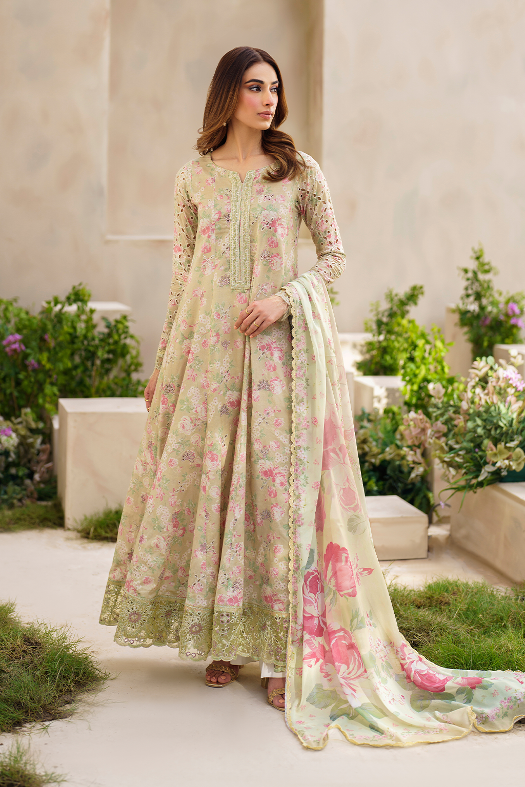 SFL-05 Embroidered Lawn - Iznik