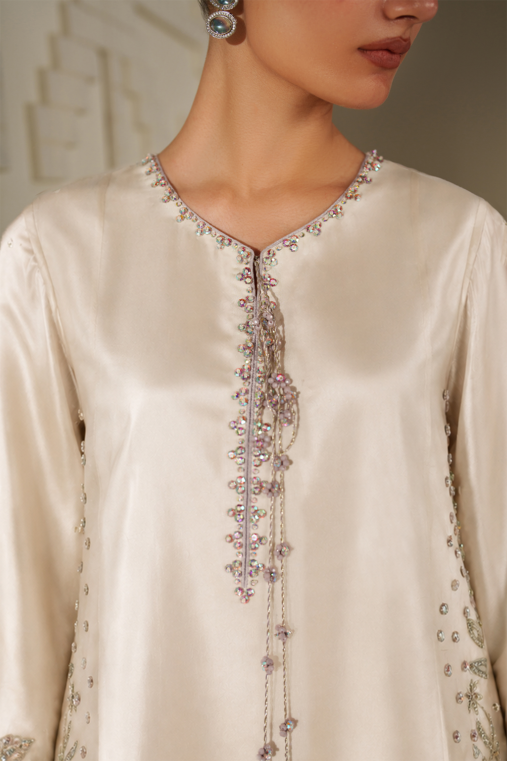 UE-620 Embroidered Ramen Silk - Iznik