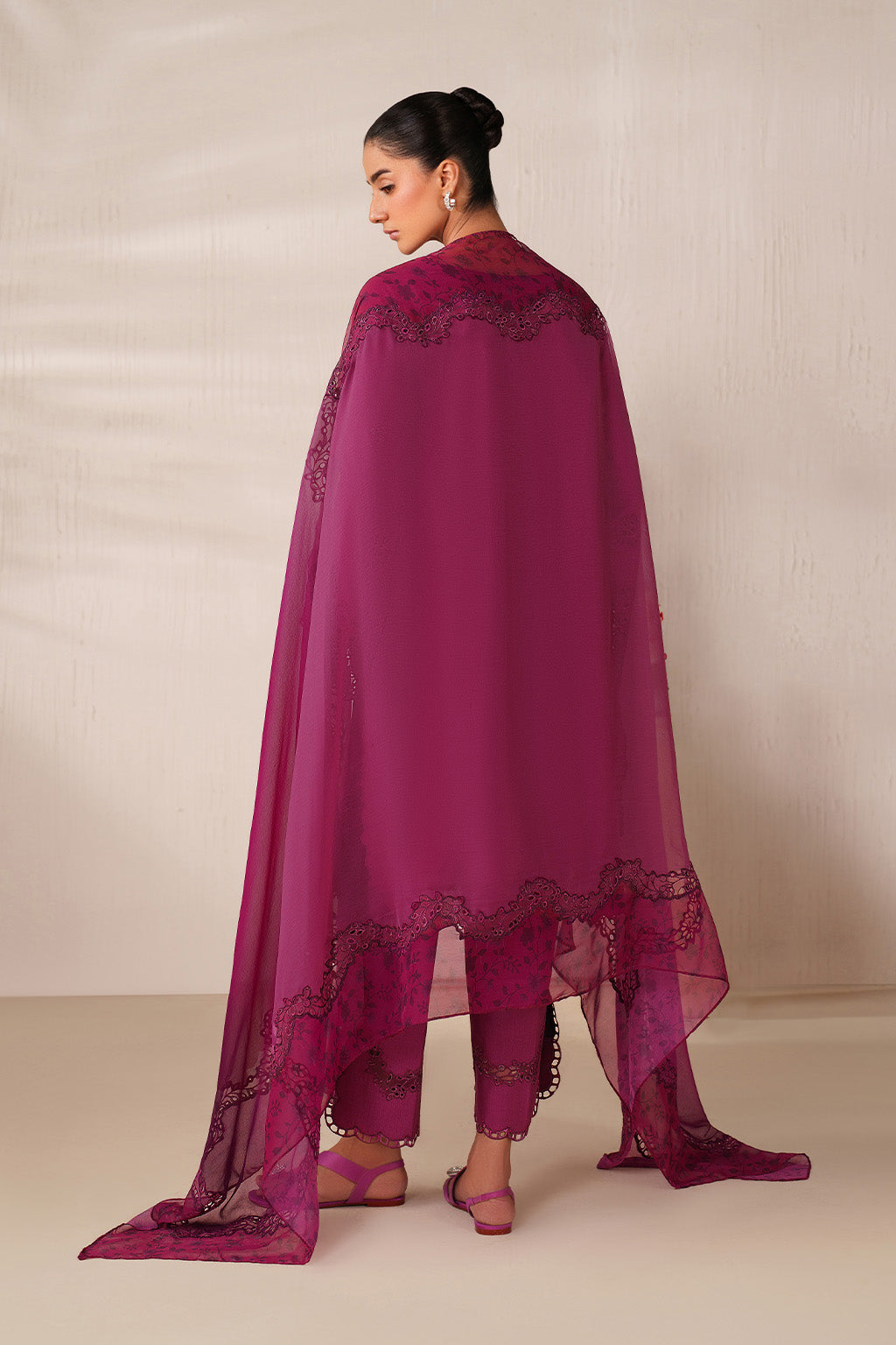UE-593 Embroidered Textured Lawn - Iznik Global