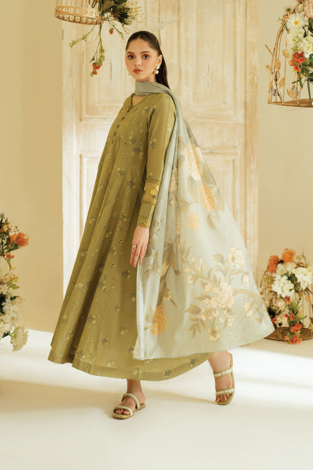 UE-447 Printed Lawn - Iznik