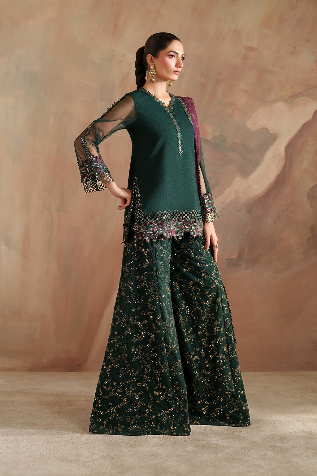 CC-82 Embroidered Net
