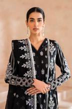 IP-232 Embroidered Lawn - Iznik