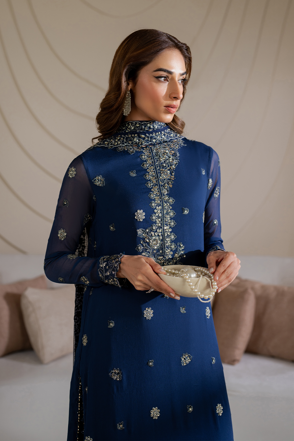 CC-60  Embroidered Net - Iznik
