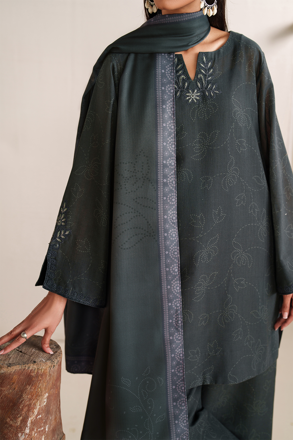 UE-572 Printed Khaddar