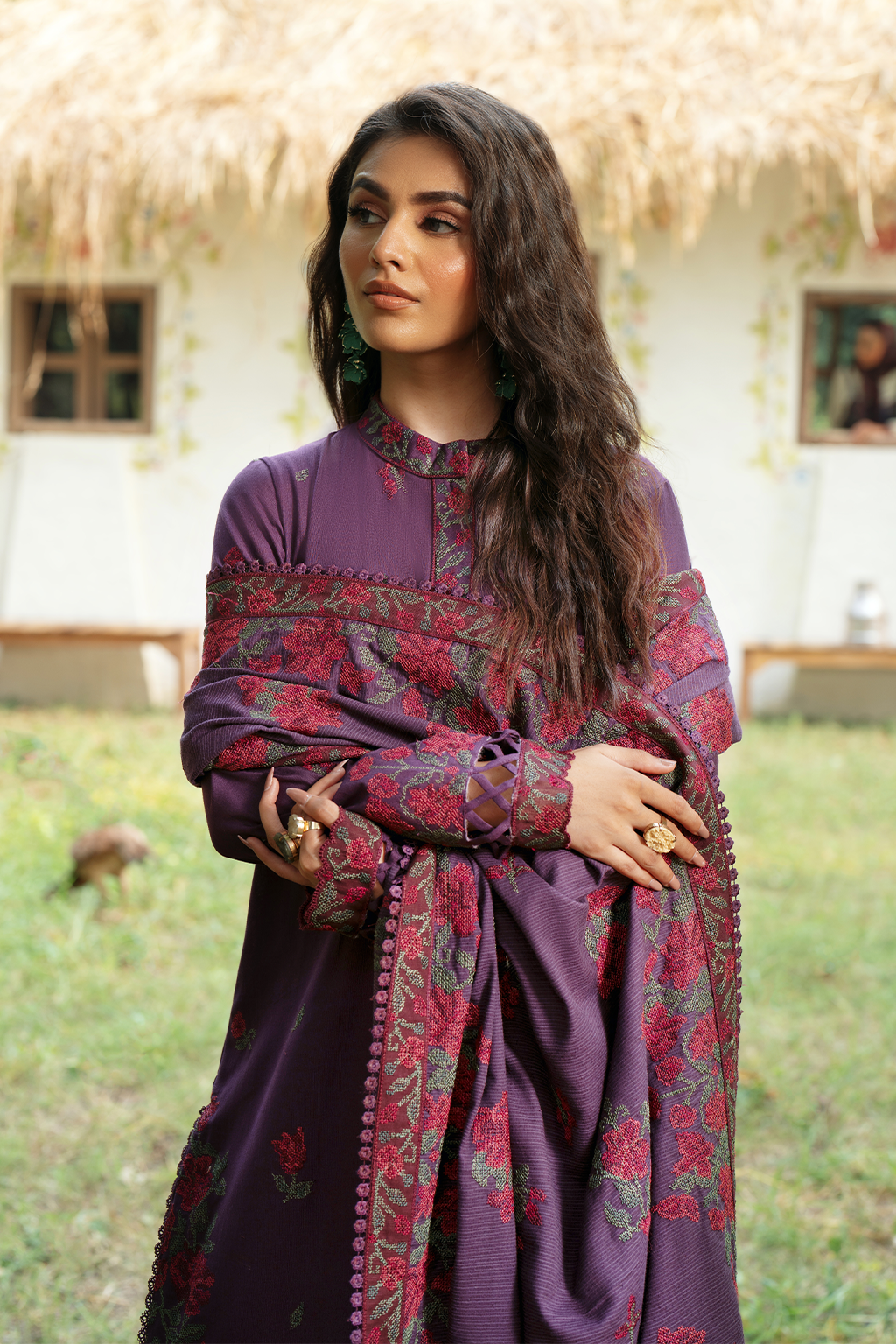 IPK-09 Embroidered Khaddar - Iznik