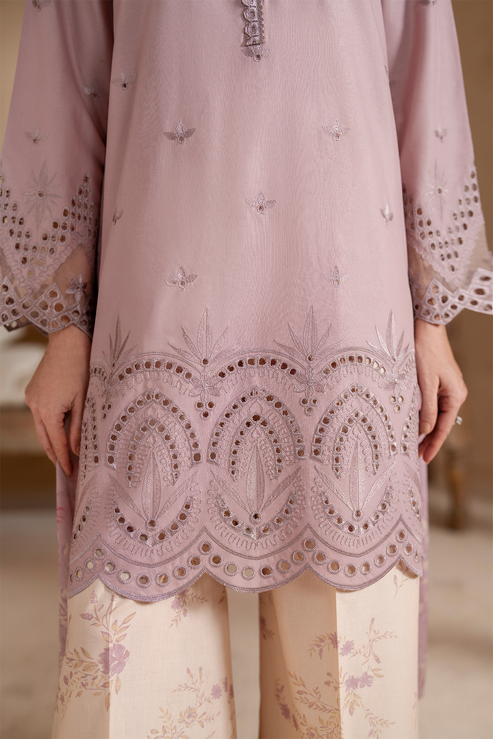 UE-470 Embroidered Lawn - Iznik