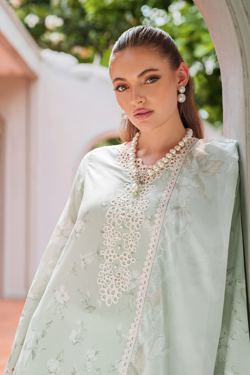 UE-527 Printed Lawn - Iznik